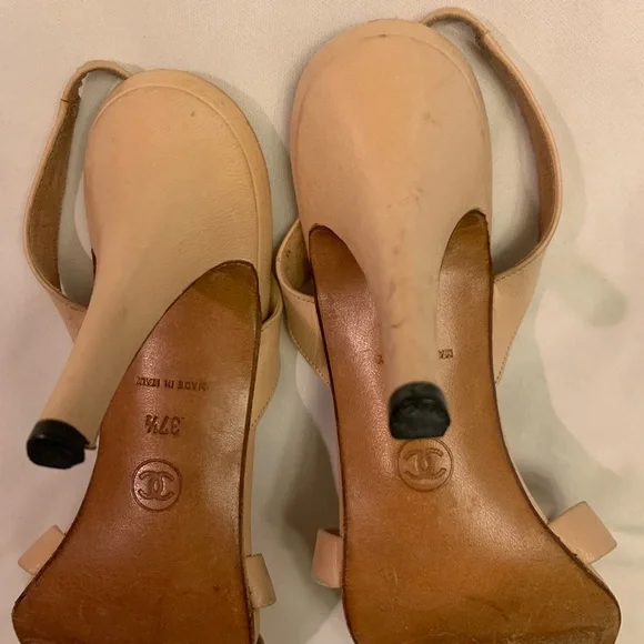 CHANEL lambskin logo sling back sandals - Picture 10 of 16